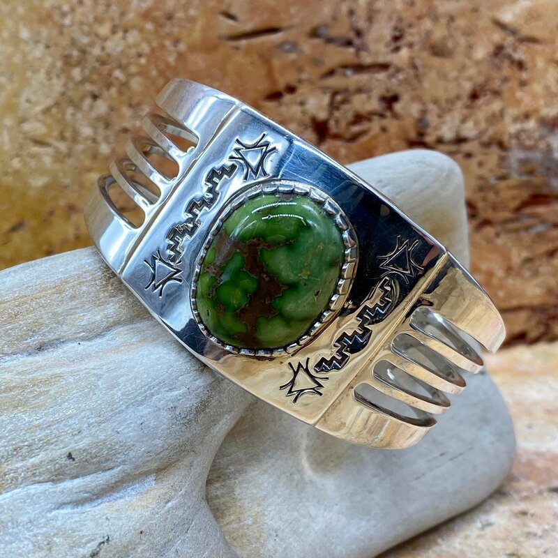 Emerald Valley Turquoise cuff 6.75"