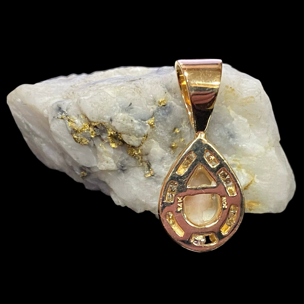 Gold Quartz Pendant PN630DQ