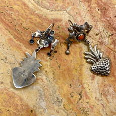 Spiny Oyster & Silver Lovebirds w/ Hearts