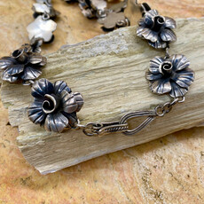 24" Flower Necklace (18-Flowers)