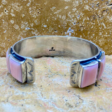 11-Stone Pink Conch Cuff