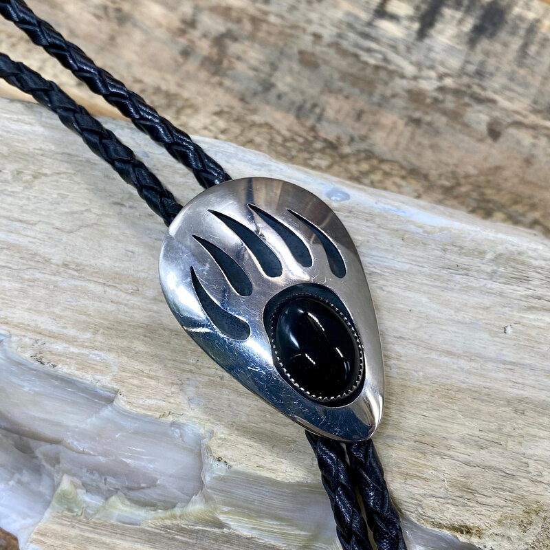 Onyx Bear Paw Bolo