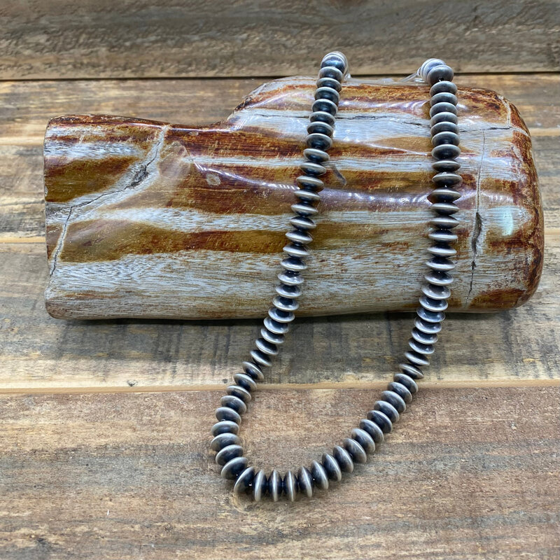 18" Navajo Pearls by Dorinda Mariano