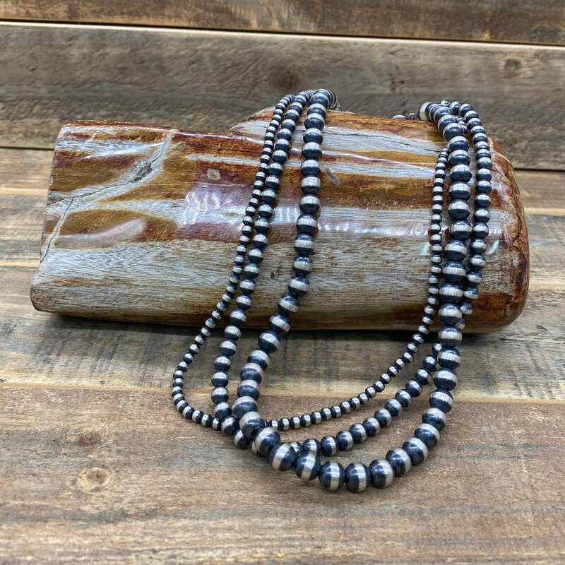 18" 3-Strand Navajo Pearls 4/6/8mm. 18"