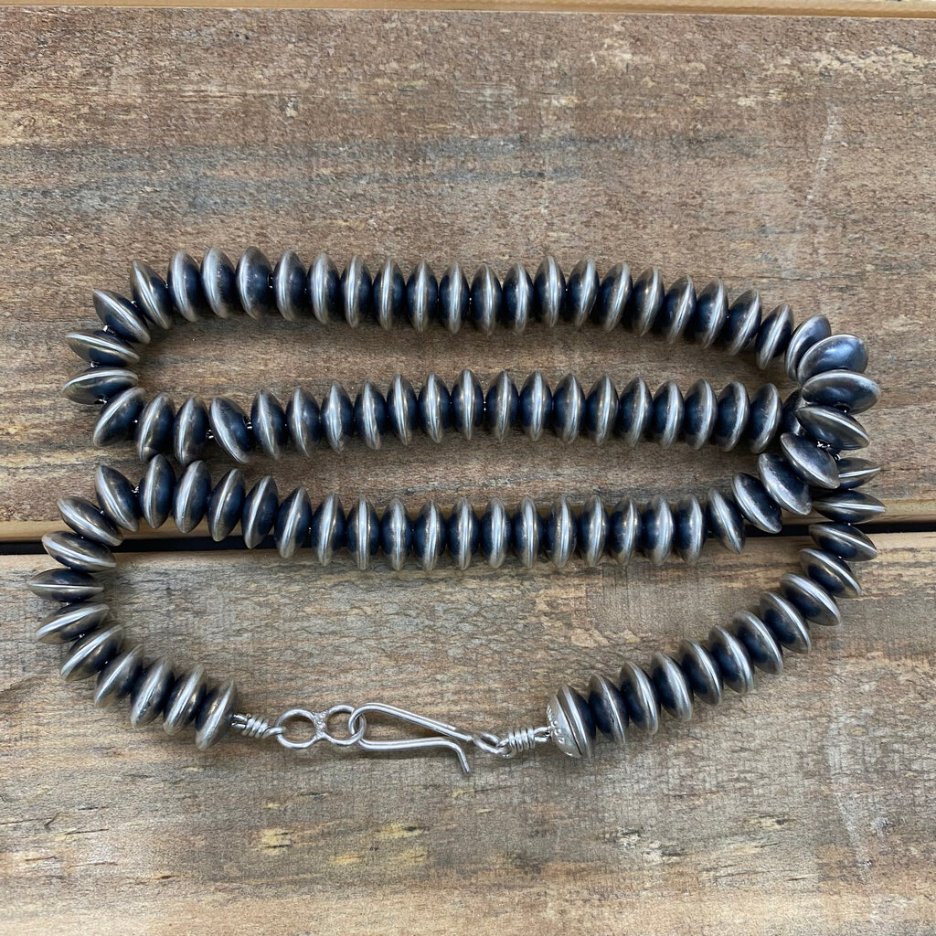 18" Navajo Pearls by Bryannen Halwood