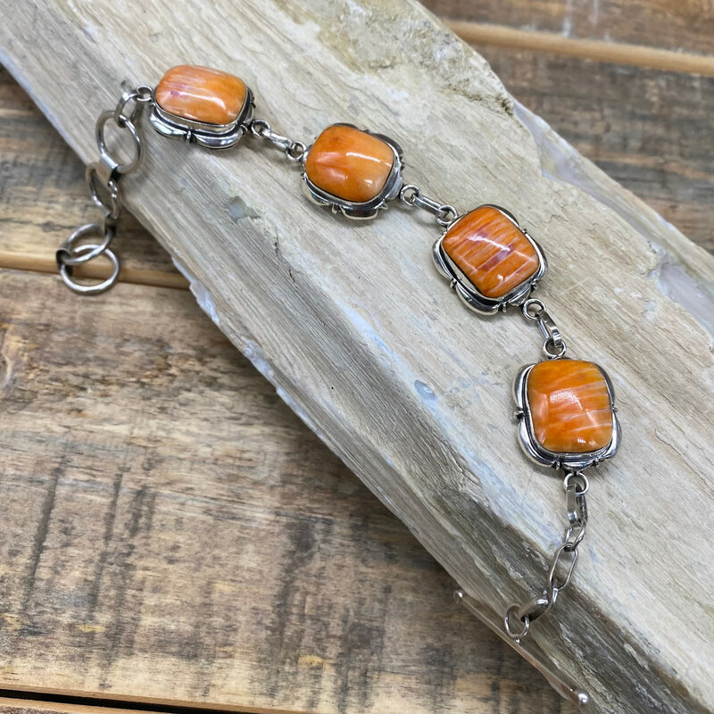 Spiny Oyster 4-stone Link Bracelet by Sheena Jack