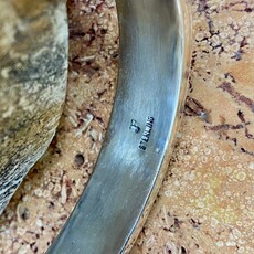 Orange spiny oyster bangle 7.75"