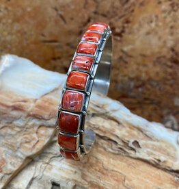 Red spiny oyster cuff - 6.25"