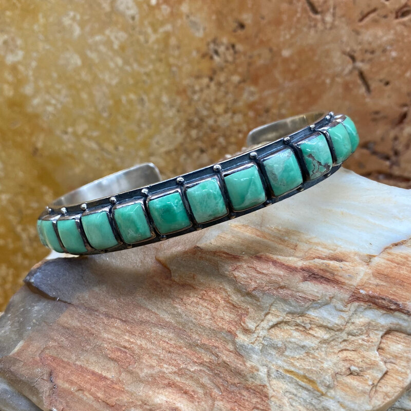 Green turquoise cuff - 7"