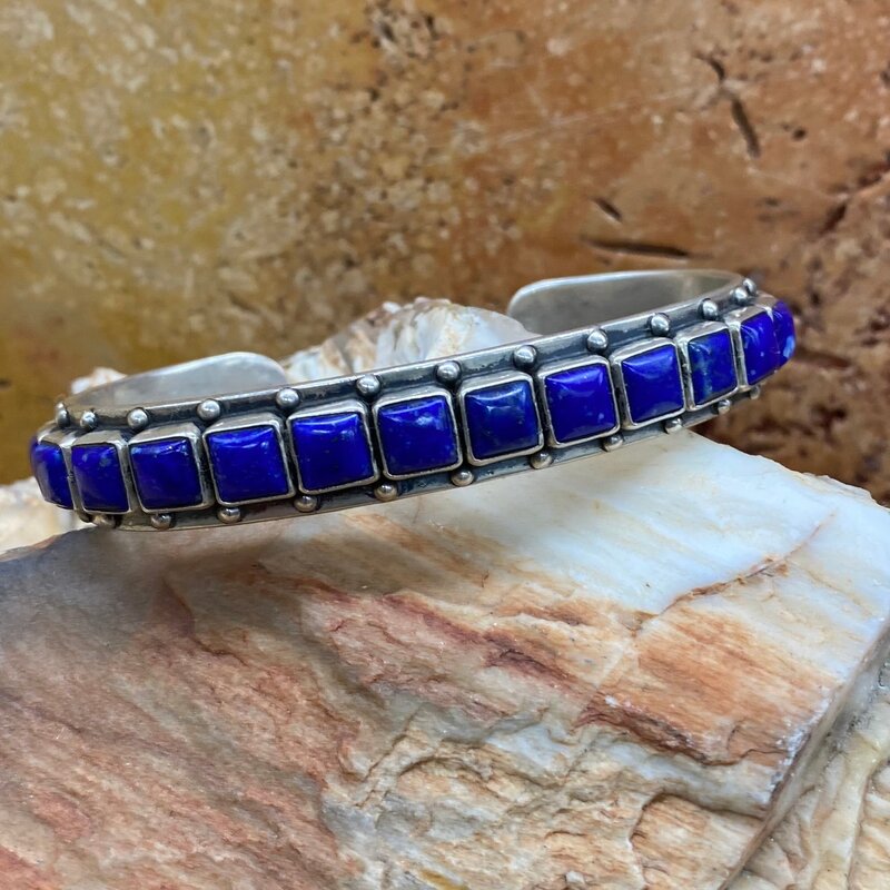 Lapis lazuli cuff - 6.75"