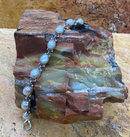 7" mother of pearl link bracelet