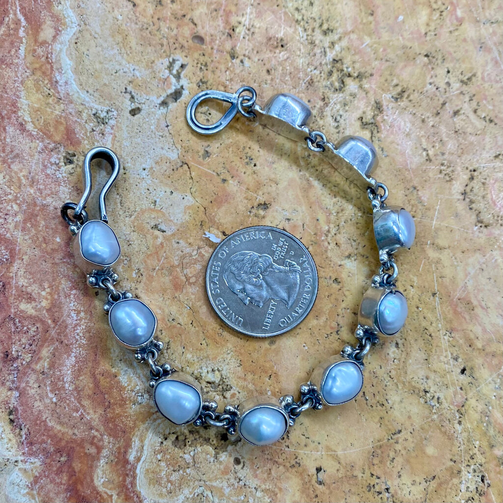7" mother of pearl link bracelet