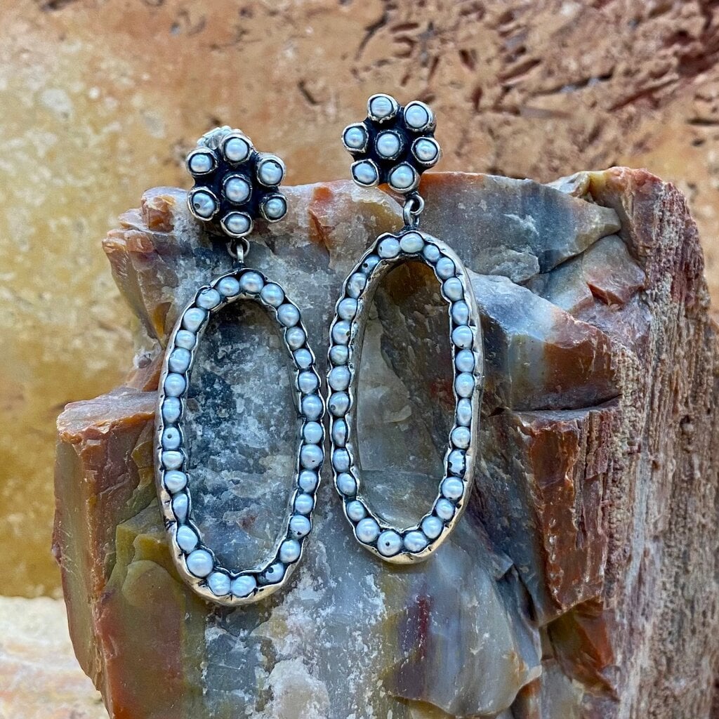 Fresh water pearl circle drop earrings