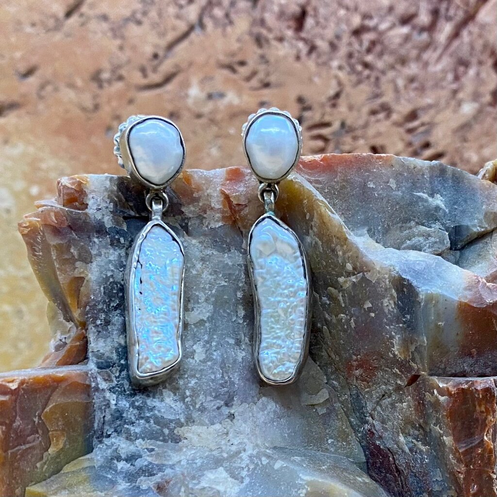 Federico Fresh water pearl post earrings