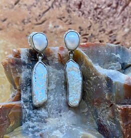 Federico Fresh water pearl post earrings