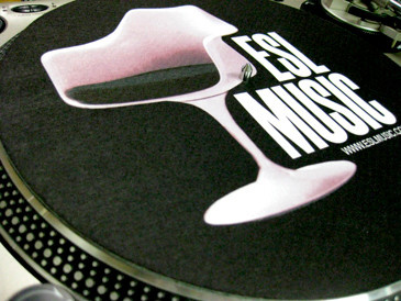 ESL (EIGHTEENTH STREET LOUNGE/THIEVERY CORPORATION )- ESL "CHAIR" LOGO SLIPMAT