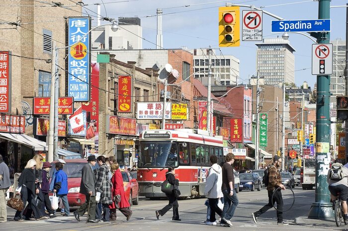 Crates, Culture & Cuisine: The Perfect Toronto Day Out with Play de Record