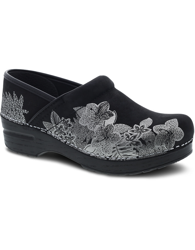 local stores that sell dansko shoes
