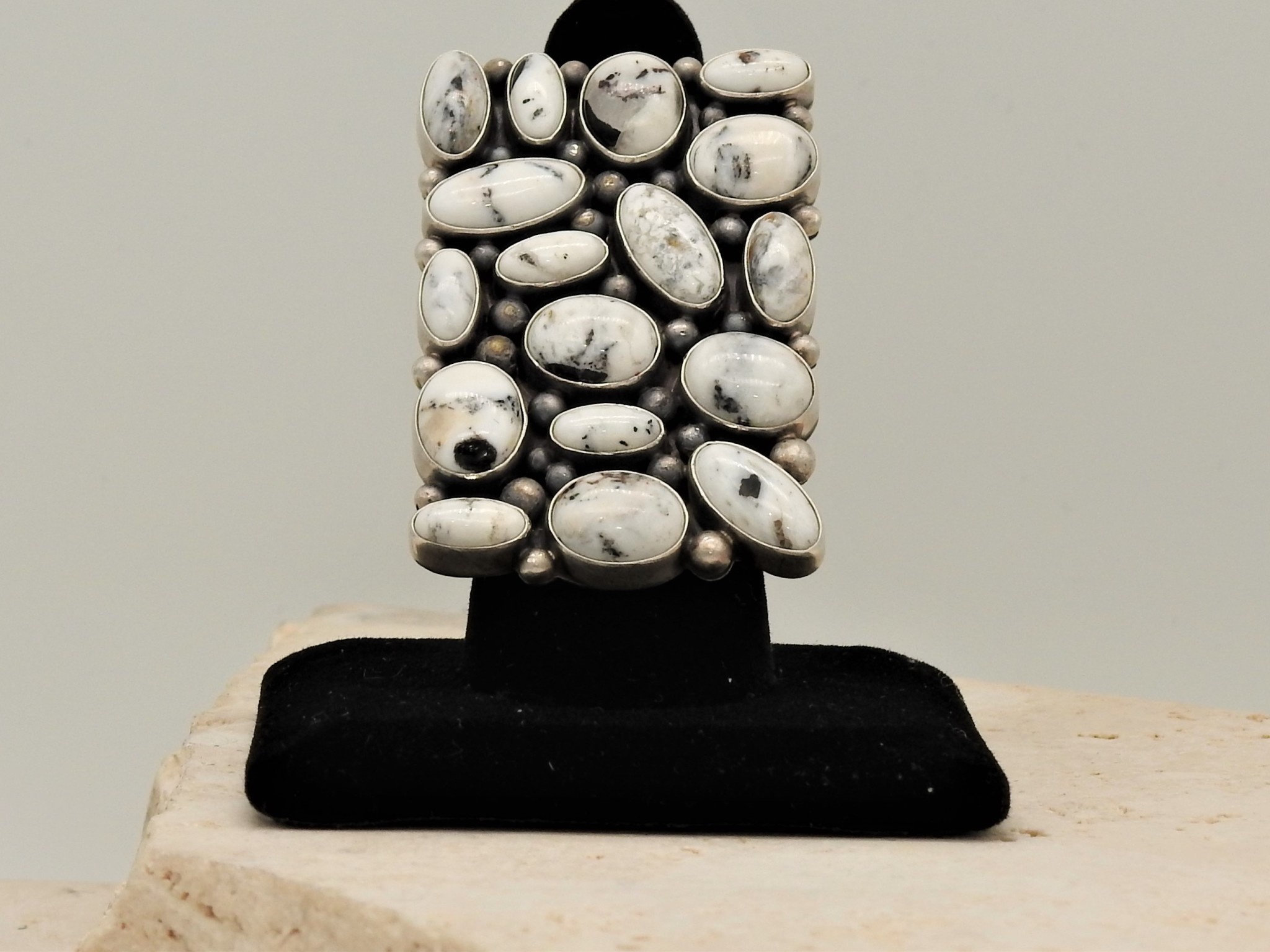 SW Native American SW-R Wht. Buffalo 17 Stone Rect. Ring