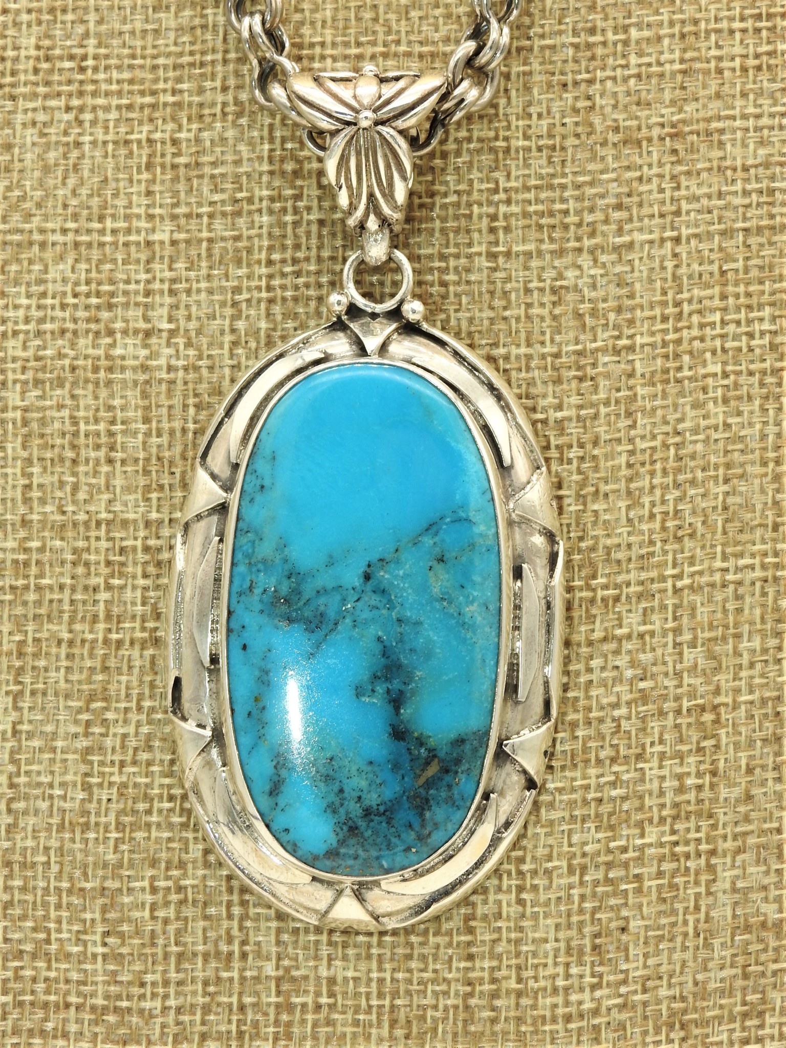 Shreve Saville Lg. Oval Nakorzari Pendant