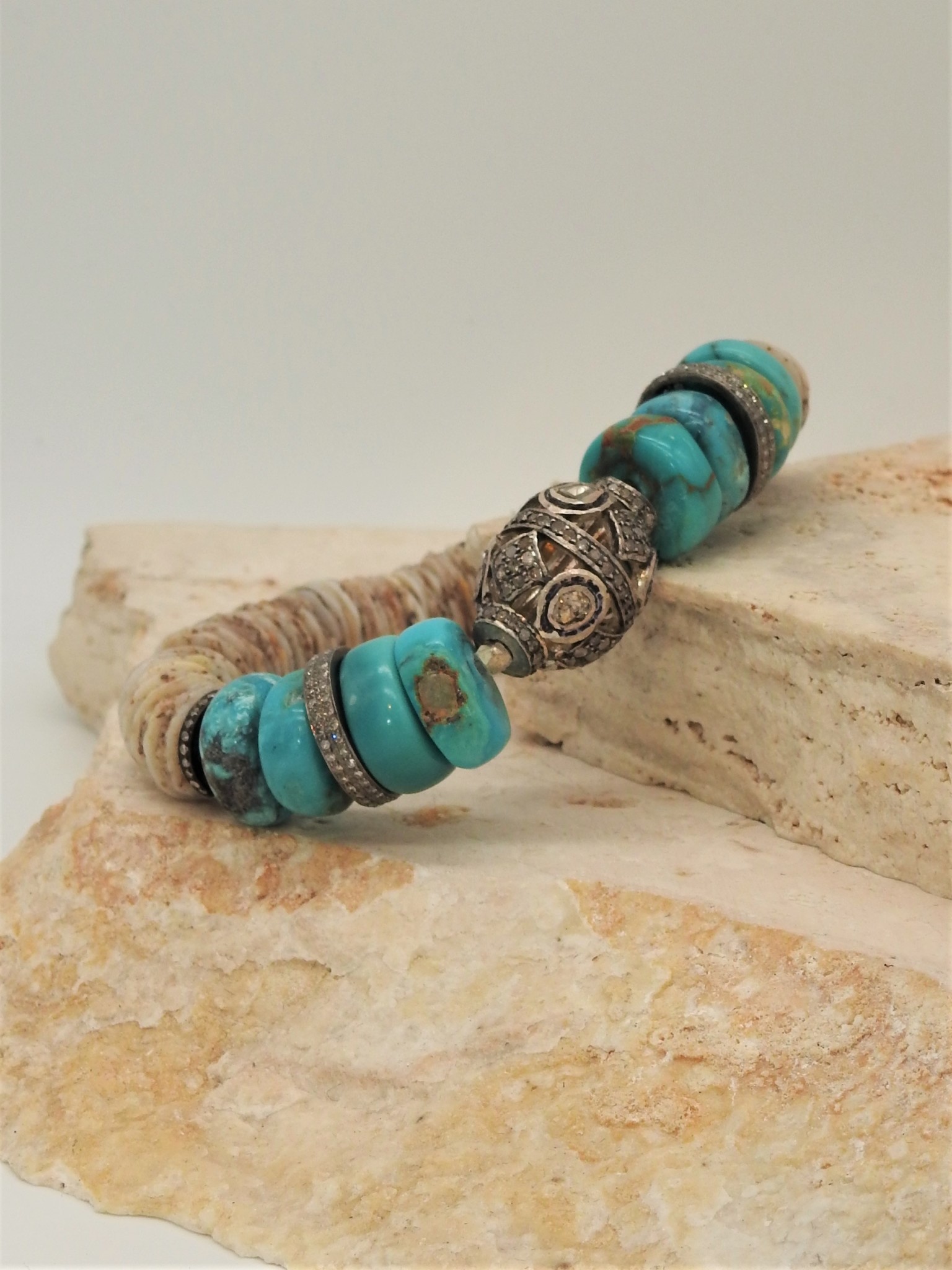 Gildas Gewels Turquoise, Diamond Beads & Heshi Stretch Bracelet
