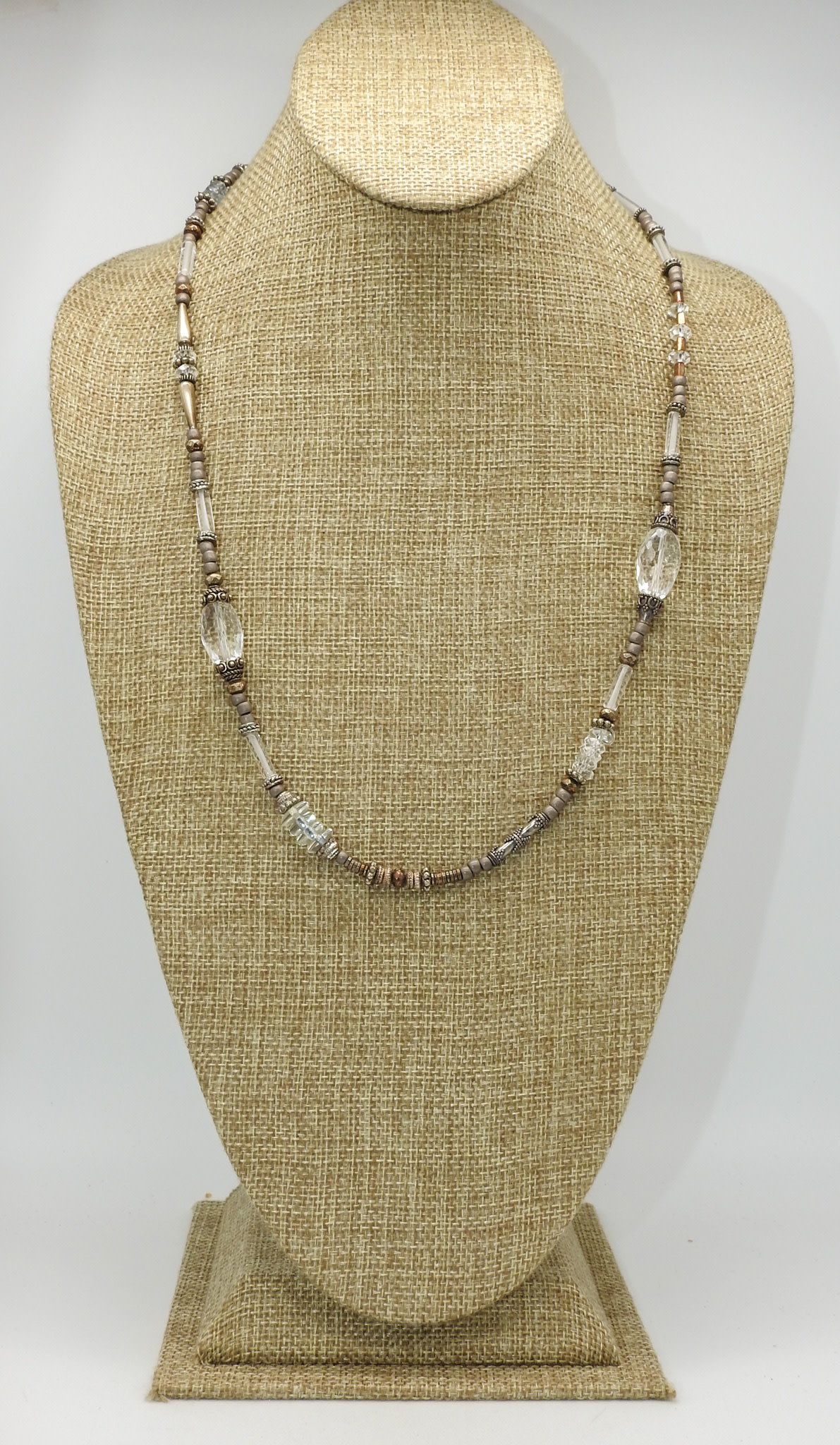 Das DAS-22 Qtz, Lead Crystal, Silver Bead Necklace