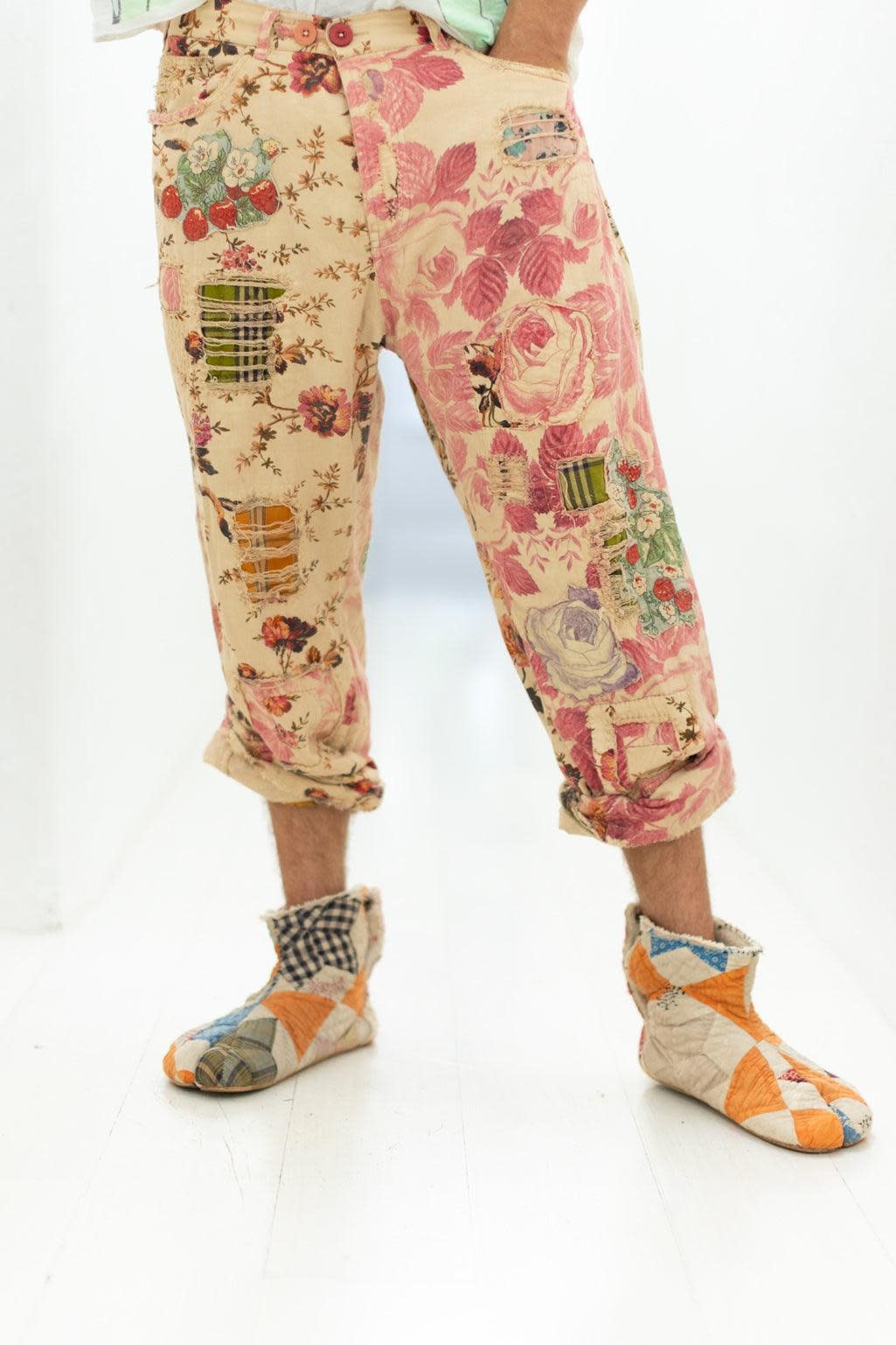 Magnolia Pearl Pants 522 Floral Miner Denims, Strawberry Patch OS koc