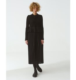 Kedziorek L/S Ribbed & Pleated Dress