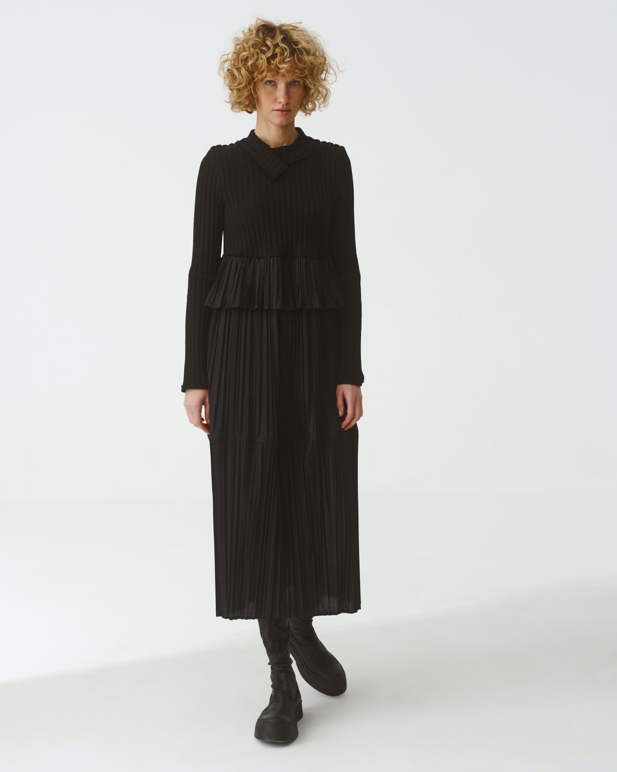 Kedziorek L/S Ribbed & Pleated Dress