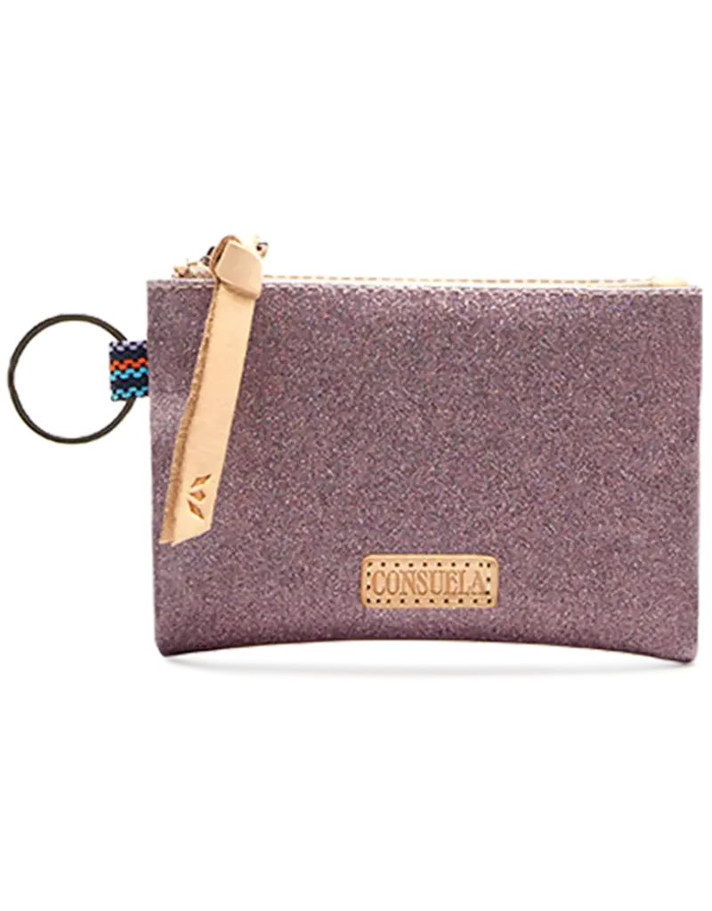 Consuela Pouch, Lyndz