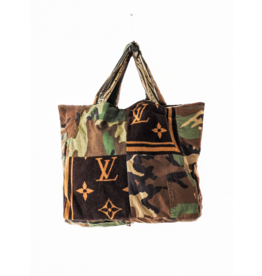 Elevazione L Louis Vuitton Patch Camo Tote