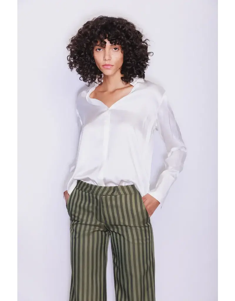 Catherinegee Daria French Cuff Silk Blouse