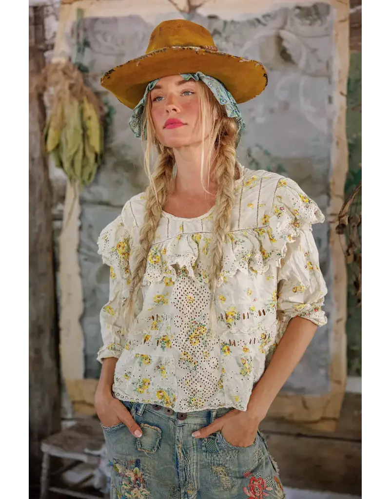 Magnolia Pearl Top 1283 Eyelet Eadred Blouse, Lauretta OS koc