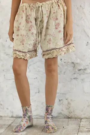 Magnolia Pearl Shorts 016 Khloe, Corsage