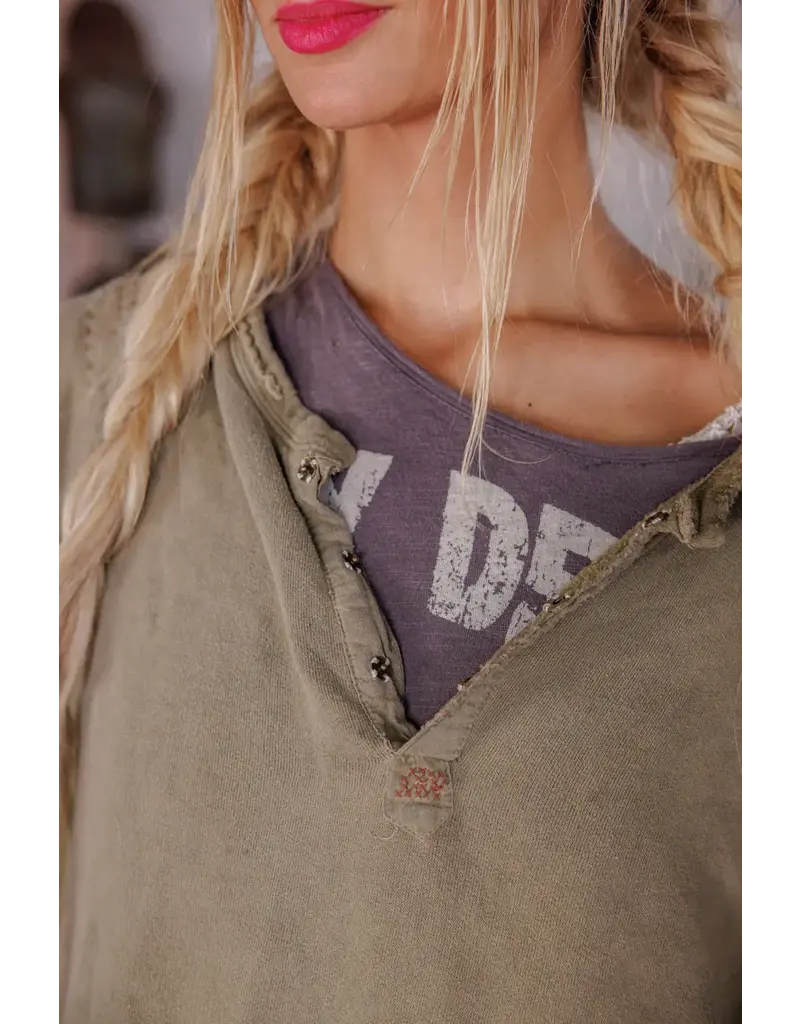 Magnolia Pearl Top 2128 Fleece Riehl Henley, Aged
