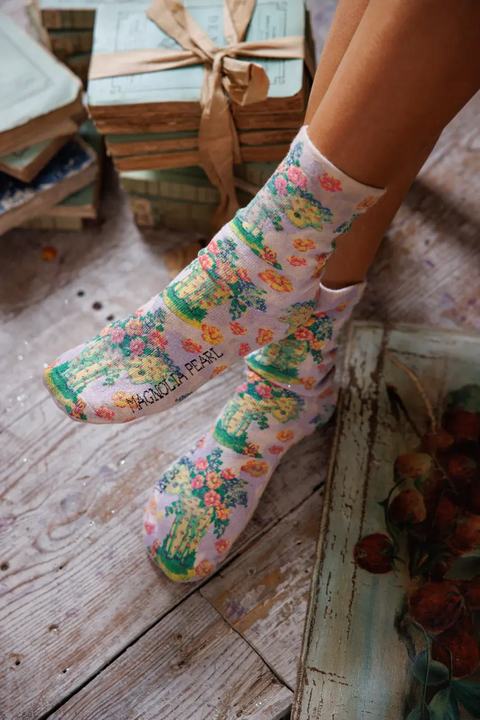 Magnolia Pearl Socks 144 Floral Lamb, Ditsy