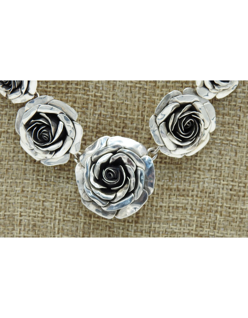 Ray Van Cleve RVC-N53  16" Sterling Silver Roses Necklace