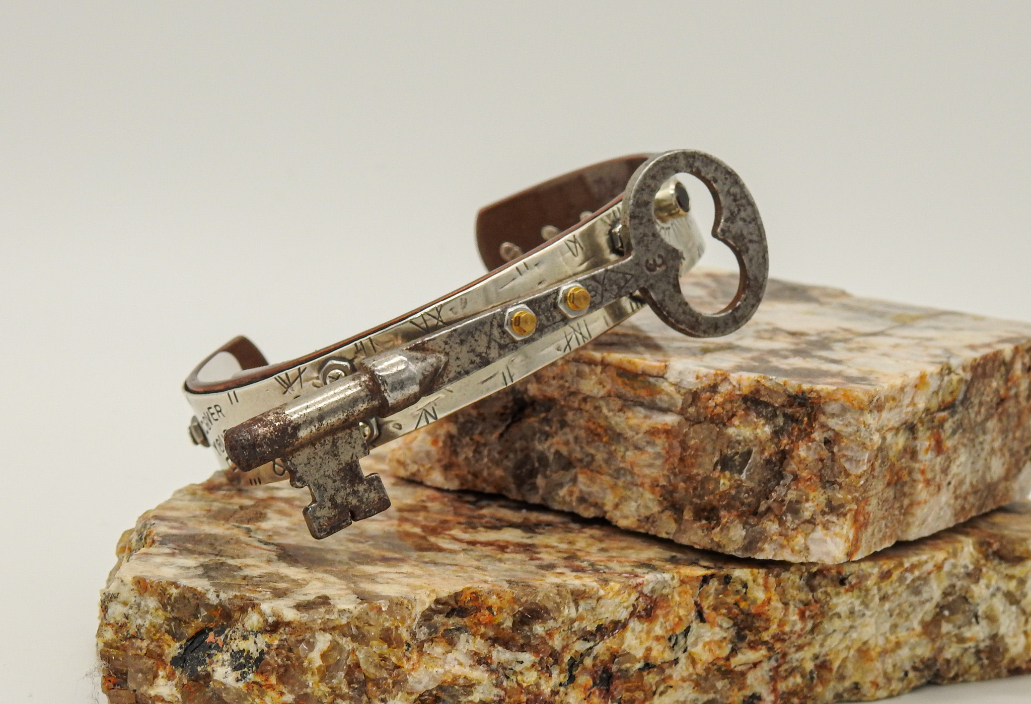 Denise Lee Robertson DLR14 Skeleton Key Bracelet w/ Garnet