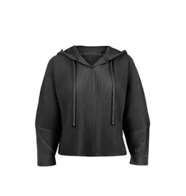 Wild Cosmos Vivian Hooded Double Knit Plisse' Pull Over Blk OS