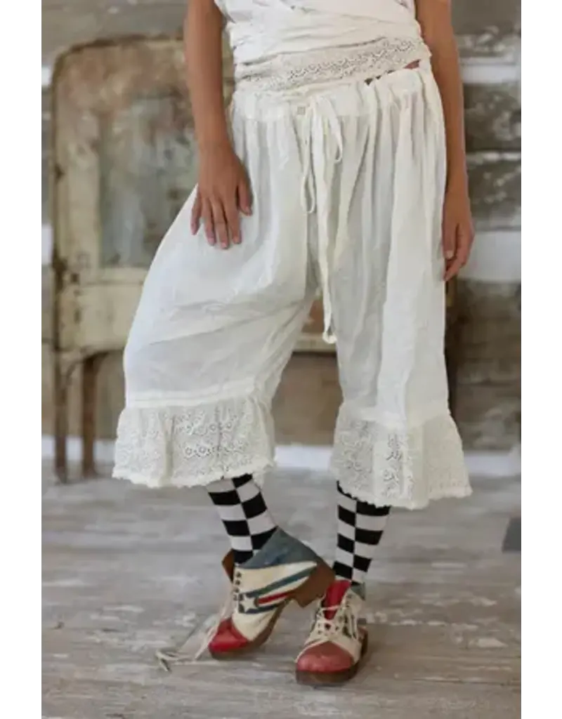 Magnolia Pearl Bloomers 213 Poplin Love More, True