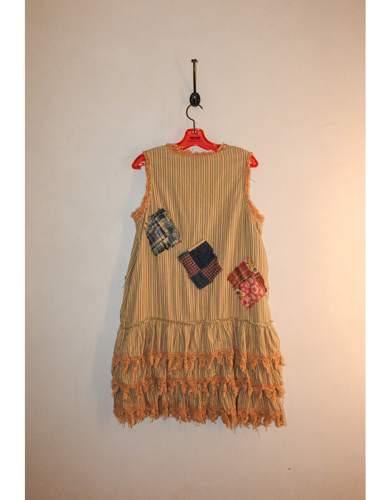 Jaded Gypsy Garden Sculpture Duster