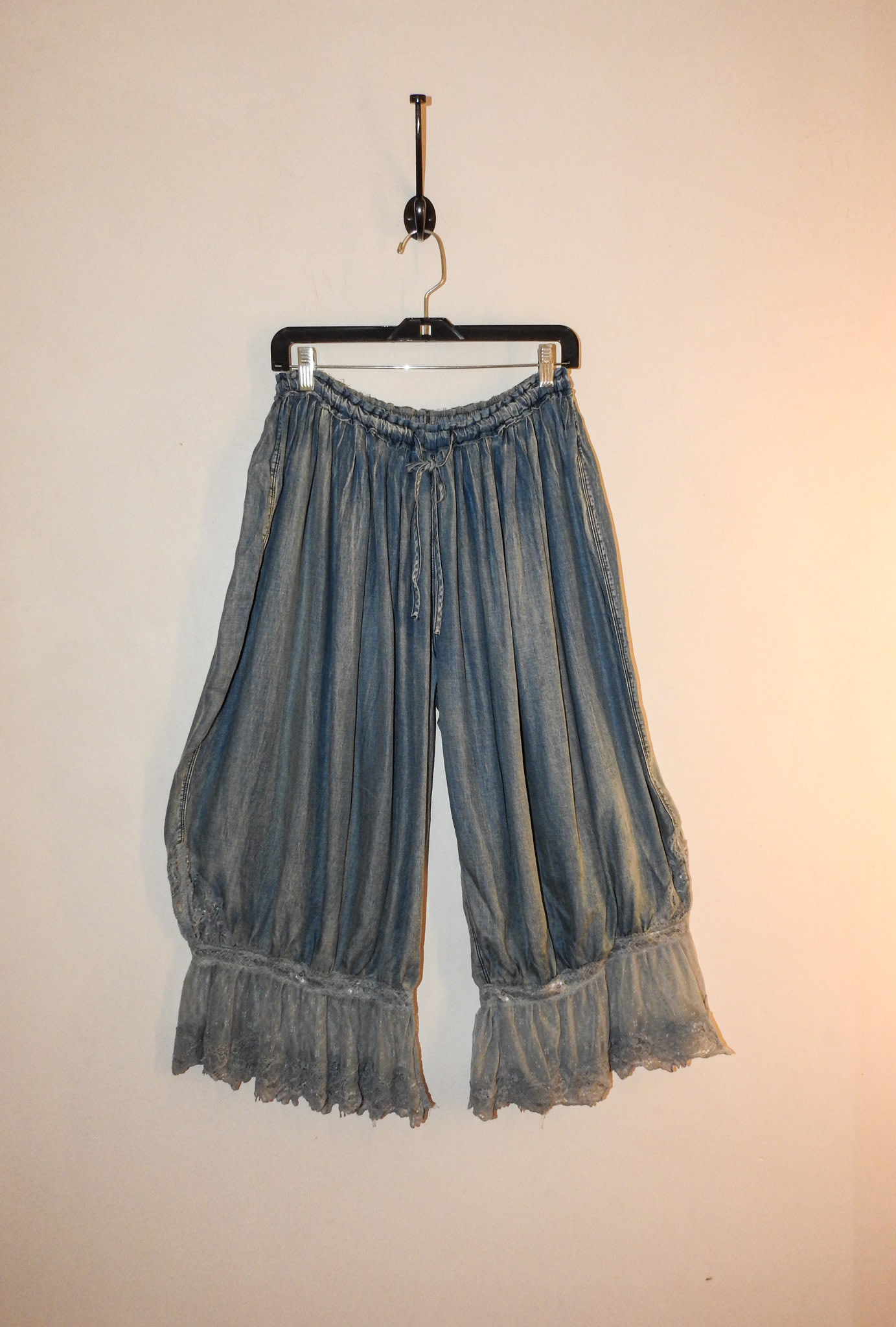 Jaded Gypsy Alluring Romance Bloomers