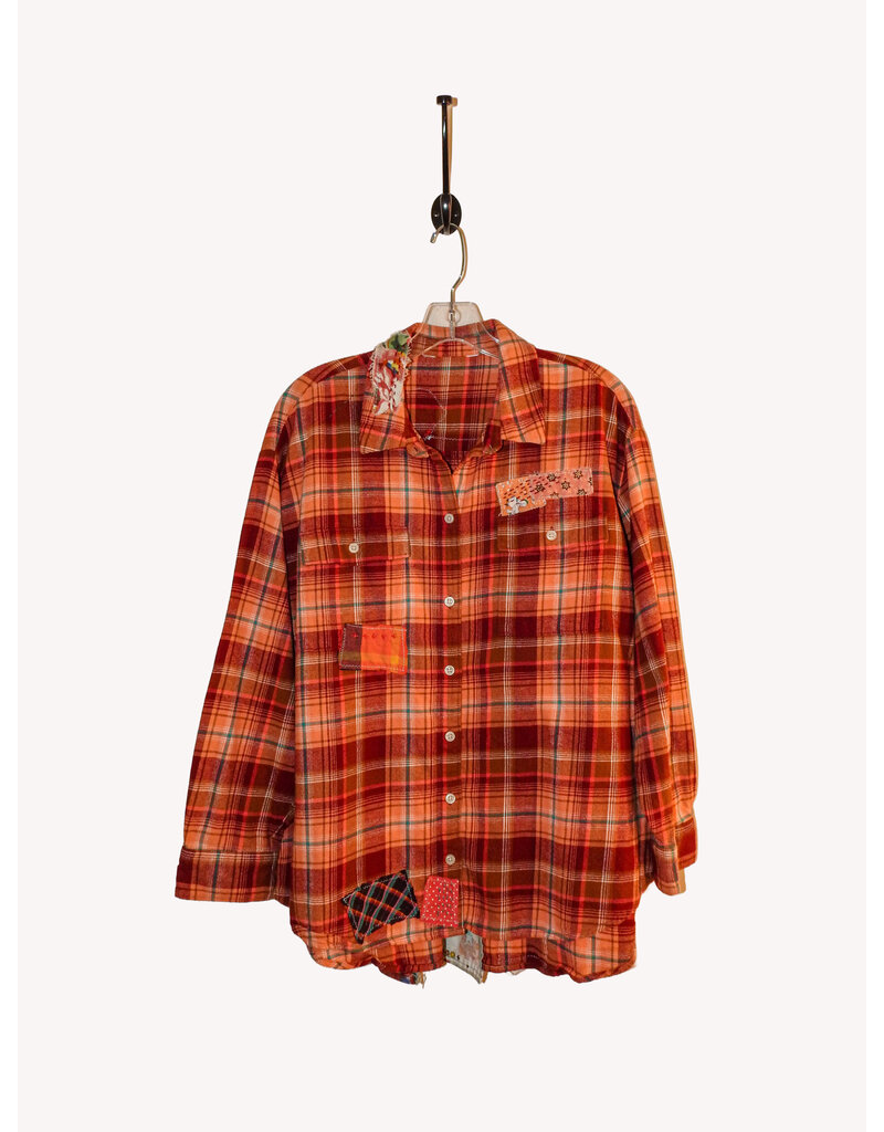 Sue Dreamer SD-125 Hand Sewn Patch, Red Flannel, Cat L