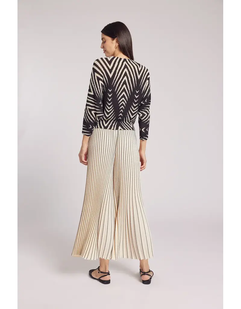 Wild Cosmos Lisa Chevron blk/wht top O/S