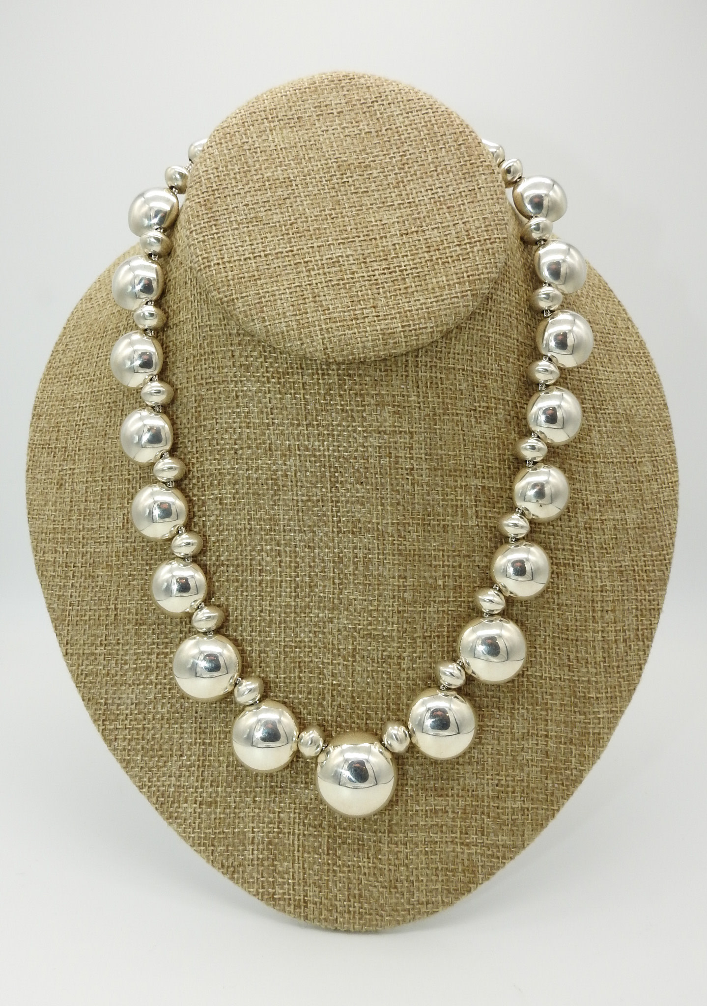 Ray Van Cleve RVC-N63  18" Moonbeam Necklace