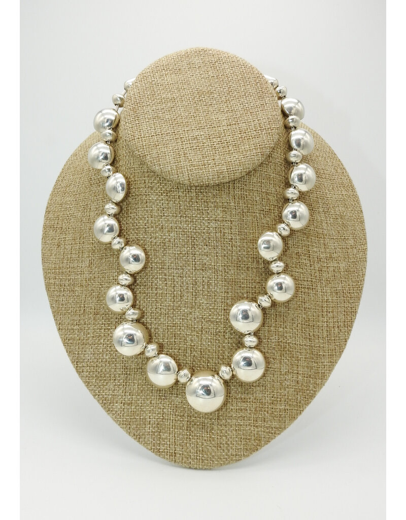 Ray Van Cleve RVC-N63  18" Moonbeam Necklace