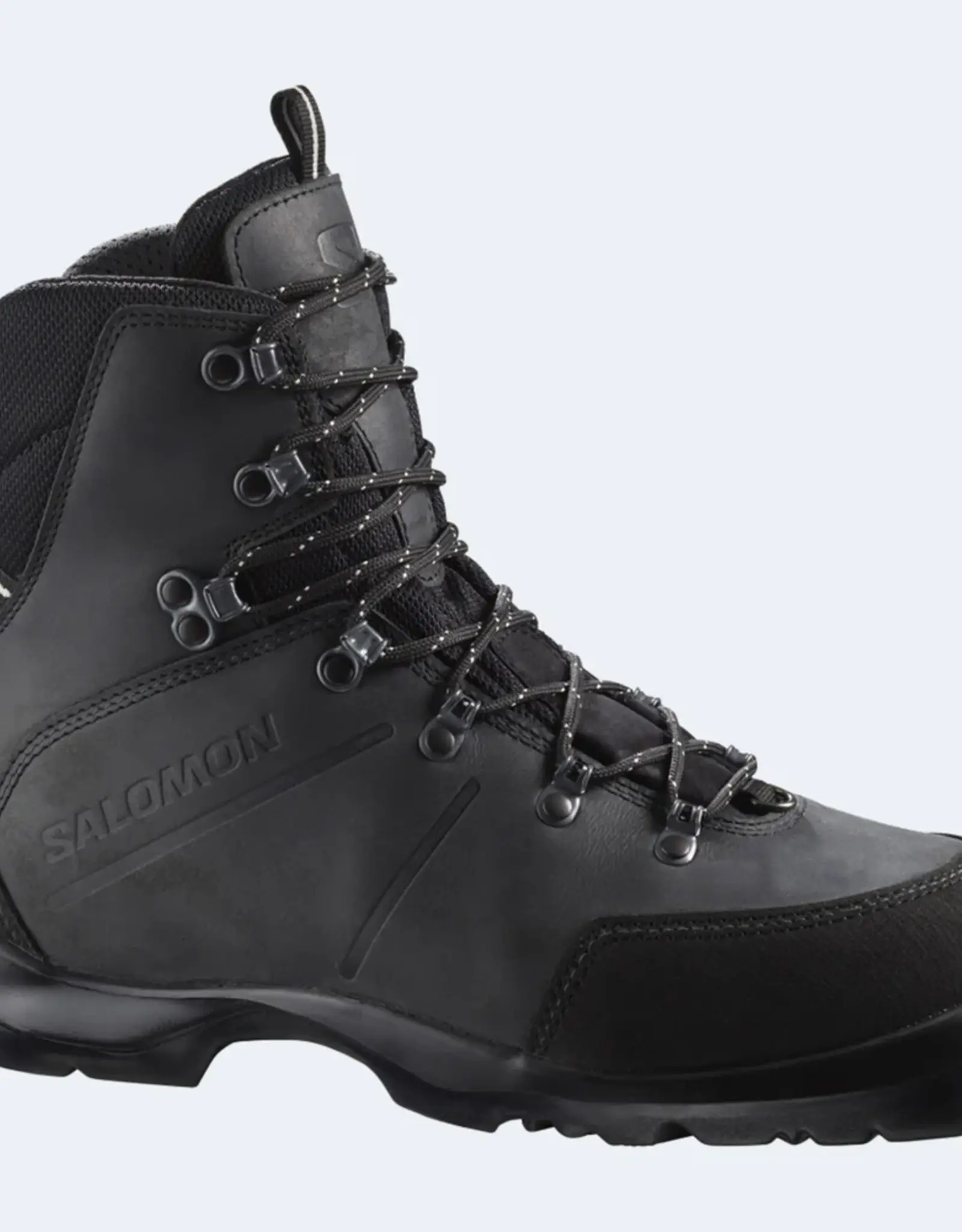 Escape Outback Black