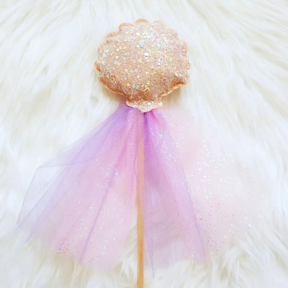 Bailey & Ava Glitter Shell Wand - Sand w/ Lilac & Pink Tulle