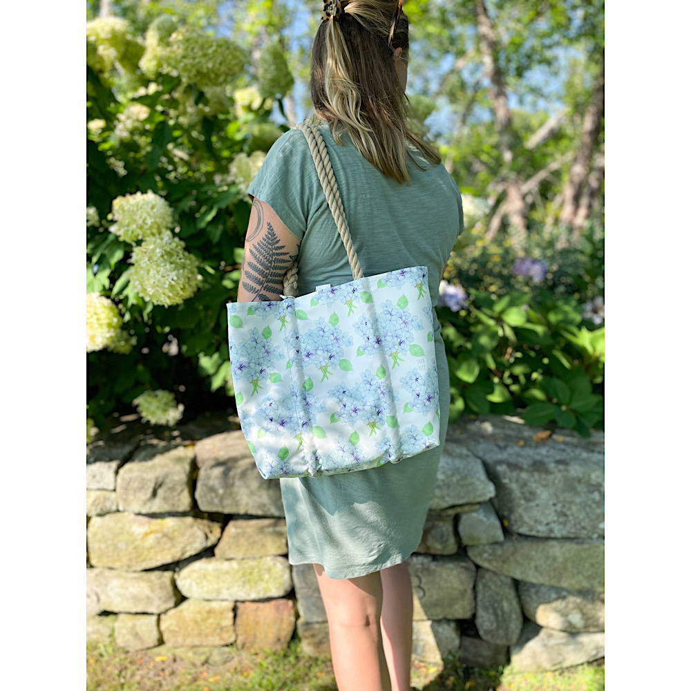 Sea Bags x Sara Fitz - Hydrangea - Small Handbag Tote - Hemp Handle with Clasp