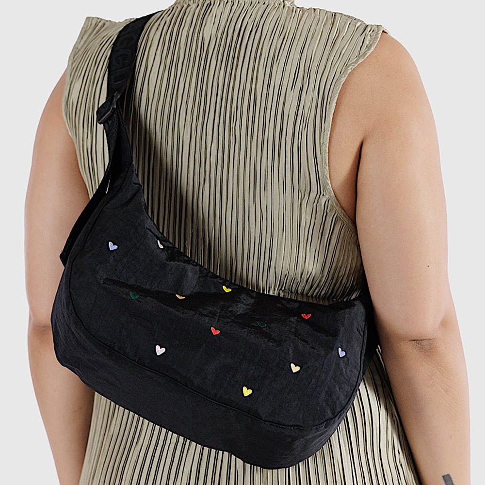 Baggu - Medium Nylon Crescent Bag - Embroidered Hearts